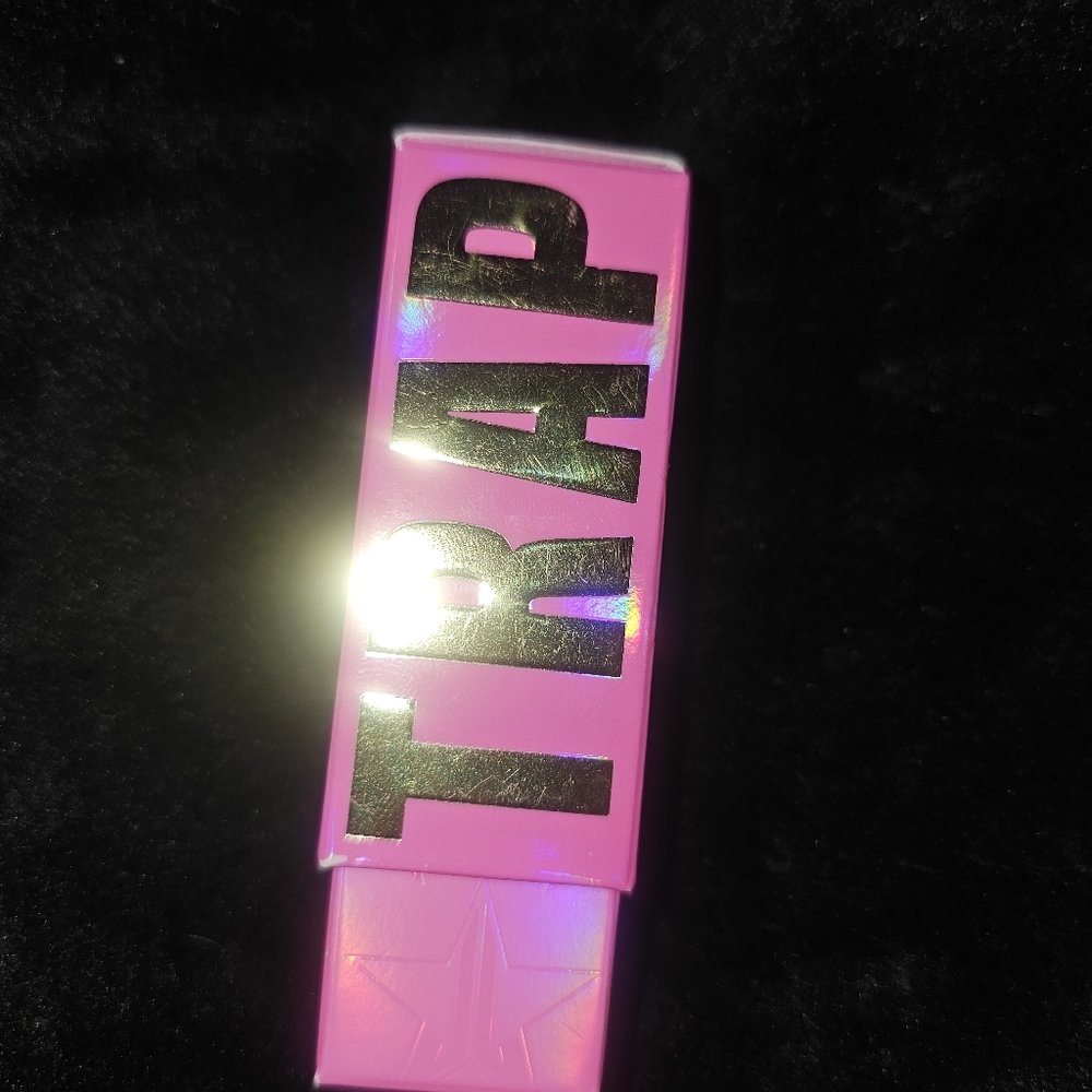 Jefree star lipstick